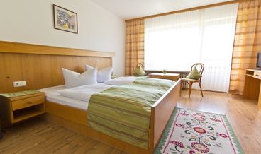 Bild von Classic Double Room, Balcony, Garden View-1 King Bed Free WiFi Free self parking Free breakfast