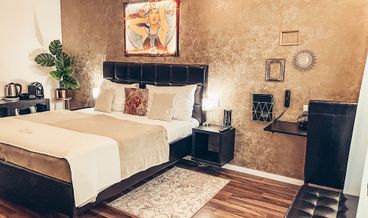 Bild von Superior Double Room, Kitchenette-1 King Bed Free WiFi