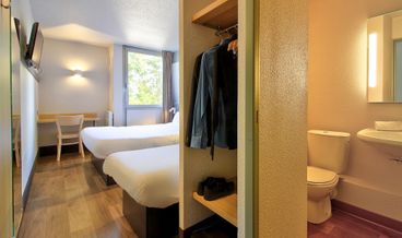 Bild von Double Room, Non Smoking-1 Double Bed Non Refundable Free WiFi Free self parking