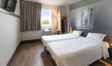 Bild von Double Room, Non Smoking-1 Double Bed Non Refundable Free self parking Free WiFi