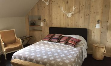 Bild von Comfort Double Room (Delft)-1 Queen Bed Free WiFi Free self parking