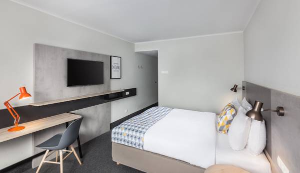 Holiday Inn Munich South - Sparfuchs Special - ROOM