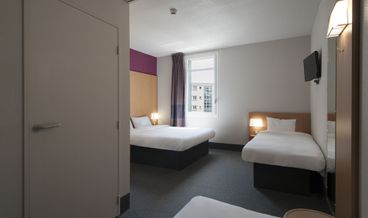 Bild von Twin Room, Non Smoking-2 Twin Beds Non Refundable Free WiFi