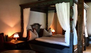 Bild von Business Apartment-1 Double Bed, 2 Twin Trundle Beds and 1 Double Sofa Bed Non Refundable Free breakfast Free self parking Free WiFi