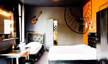 Bild von Standard Room, 2 Twin Beds, Shared Bathroom-2 Twin Beds Non Refundable Free WiFi