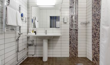 Bild von Standard Room, 1 Queen Bed, Non Smoking-1 Queen Bed Non Refundable Full Breakfast Free WiFi Free breakfast Free self parking