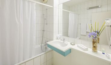 Bild von Standard Double or Twin Room-2 Twin Beds Non Refundable Free WiFi Free self parking Free breakfast