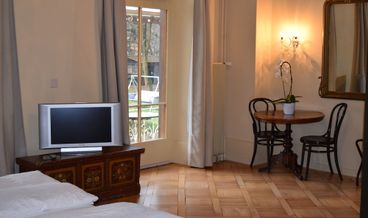 Bild von Classic Double Room, Balcony, Mountain View-1 Double Bed Non Refundable Free WiFi Free self parking Free breakfast
