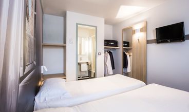 Bild von Twin Room, Non Smoking-2 Twin Beds Free WiFi Free self parking