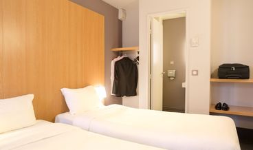 Bild von Double Non-Smoking Room-1 Double Bed Free WiFi Free self parking