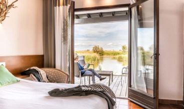 Bild von Double Room (Manadier)-1 King Bed Non Refundable Free self parking Free WiFi