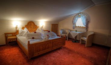 Bild von Classic Double Room (Arnika)-1 Queen Bed Free WiFi Breakfast buffet Free self parking