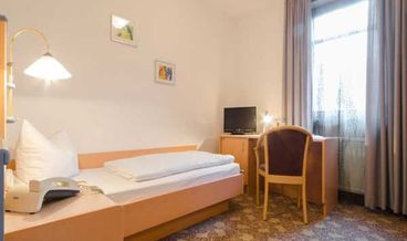 Bild von Double Room-1 Double Bed Free WiFi Free self parking Free breakfast