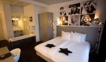 Bild von Doppelzimmer mit Doppelbett