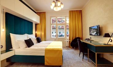 Bild von Superior Suite, 1 Bedroom, City View-1 Queen Bed and 1 Queen Sofa Bed Non Refundable Free WiFi Free breakfast