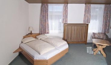 Bild von Double Room-1 Queen Bed Non Refundable Free WiFi Free self parking Free breakfast