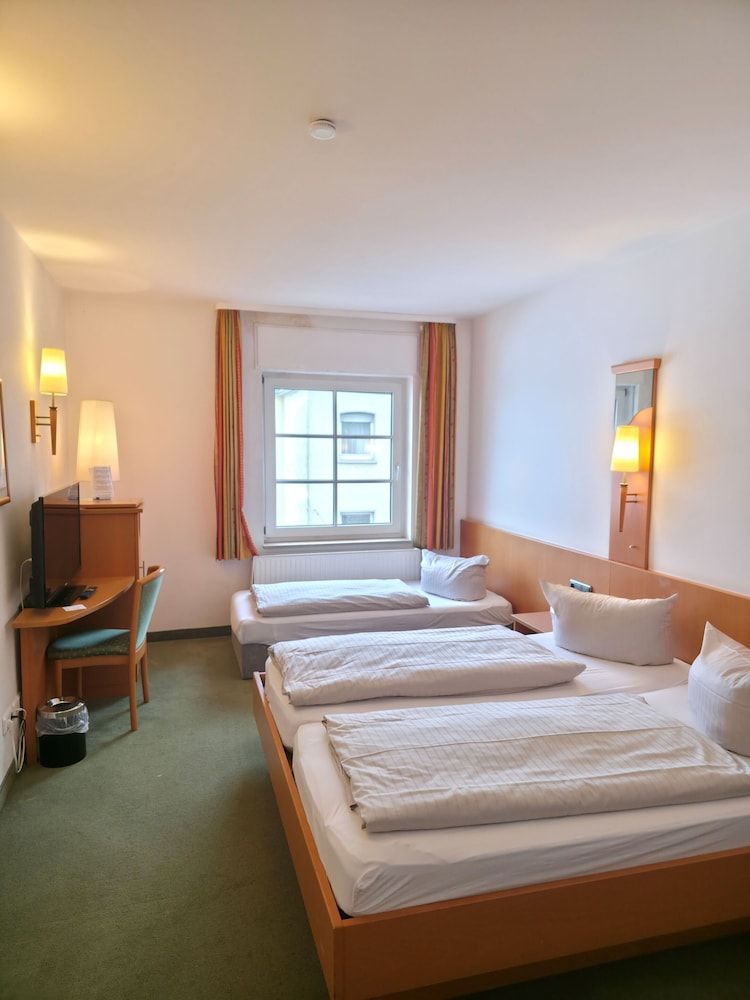Bild von Standard-Dreibettzimmer, eigenes Bad