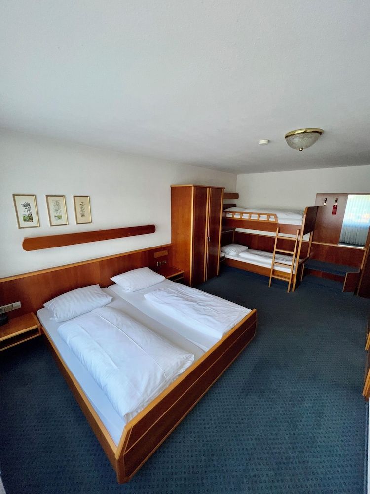 Bild von Standard-Vierbettzimmer, Mehrere Betten