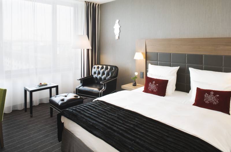 Mövenpick Stuttgart Airport Park Sleep & Fly www.hotelspecials.de