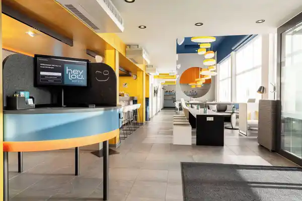 Hey Lou Hotel Nördlingen - Spätsommer Sale - LOBBY