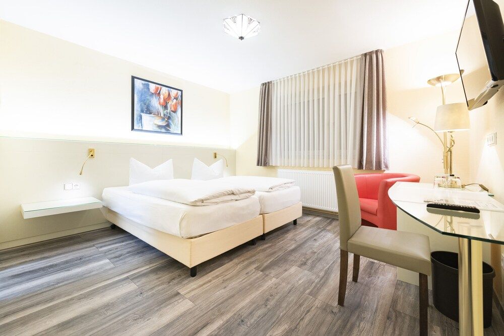 Bild von Doppelzimmer Gästehaus - Zimmer in unserem Gästehaus ca. 300 Meter vom Haupthaus entfernt