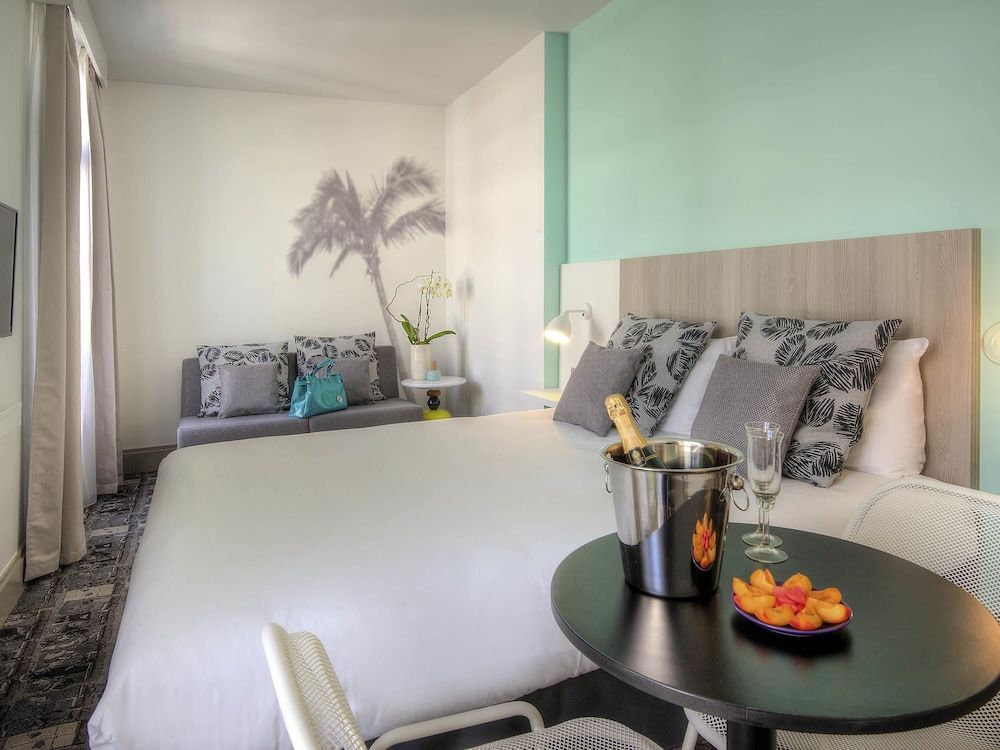 Bild von Standardzimmer, 1 Doppelbett und Schlafsofa
