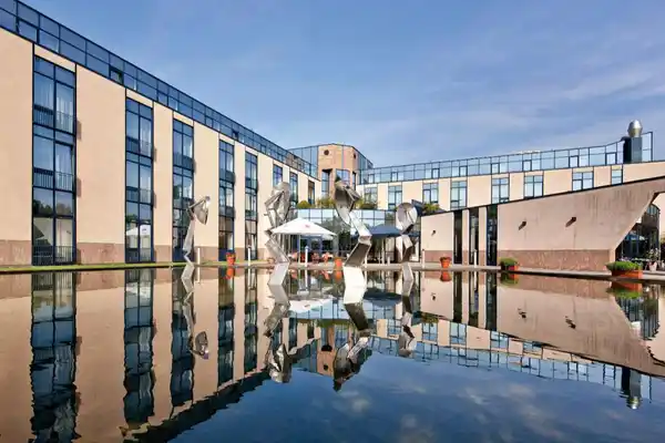 Four Points Flex by Sheraton Ratingen Düsseldorf - Familien Special - FRONT
