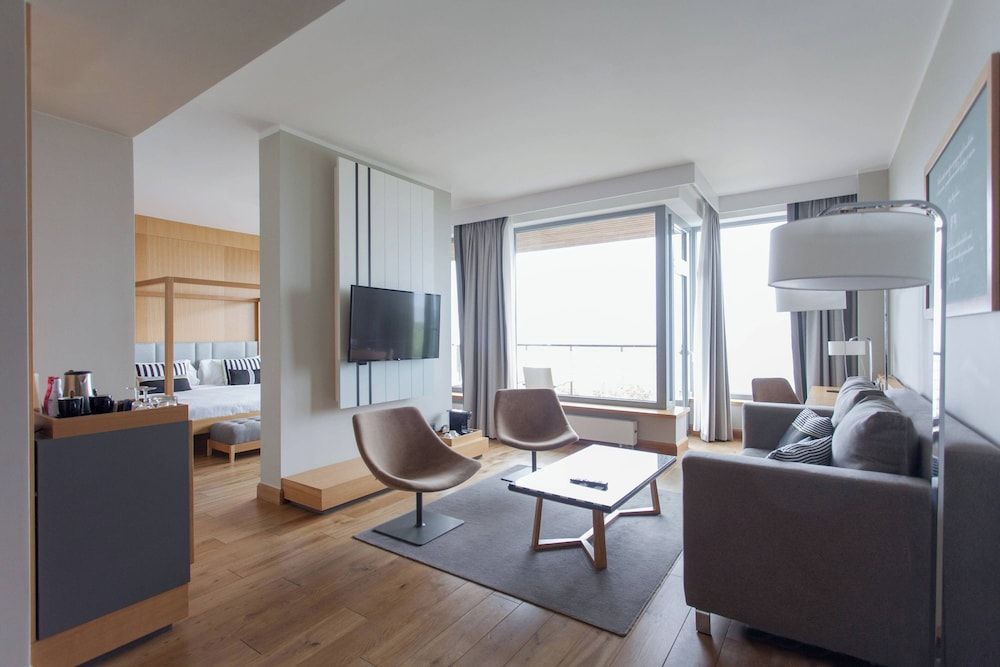 Bild von Suite, 1 King-Bett und Schlafsofa, Meerblick (Balcony)