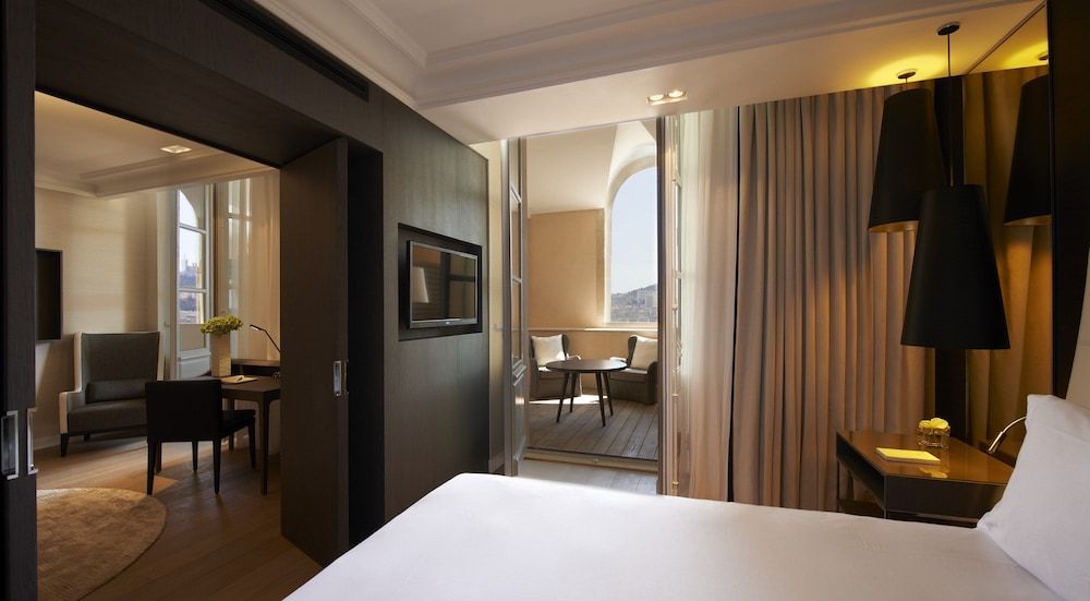 Bild von Junior-Suite, 1 King-Bett, Terrasse, Hafenblick