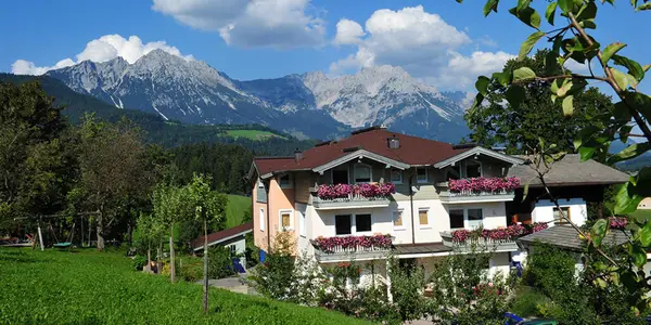 Bed & Breakfast Landhaus Strasser - Deluxe Zimmer - MAIN
