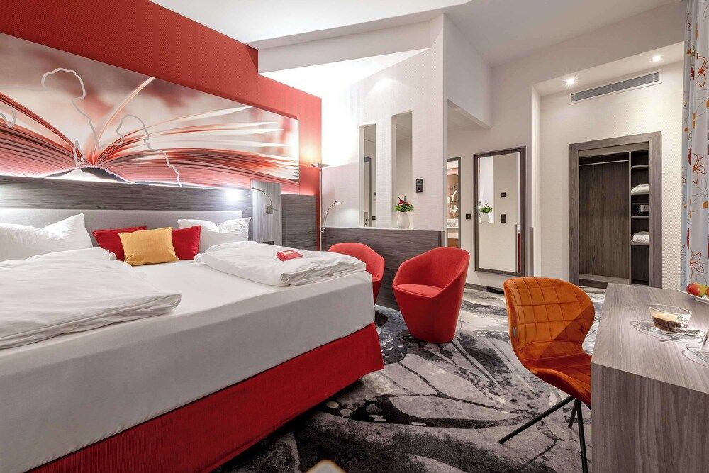 Bild von Executive-Zimmer, 1 Doppelbett, Blick auf den Innenhof