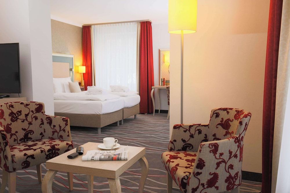 Bild von Junior-Suite, 1 Doppelbett (Converts to 2 Twin Beds;with Sofabed)