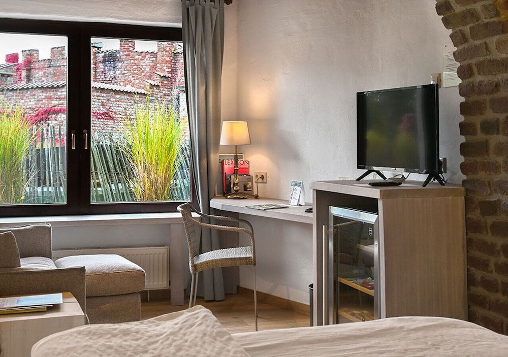 Bild von Land-Gut-Zimmer mit Naturstil-Bad