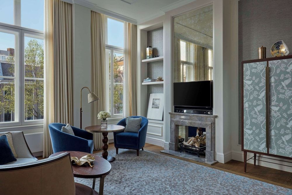 Bild von Grand-Zimmer, 1 King-Bett, Kanalblick (Premier)