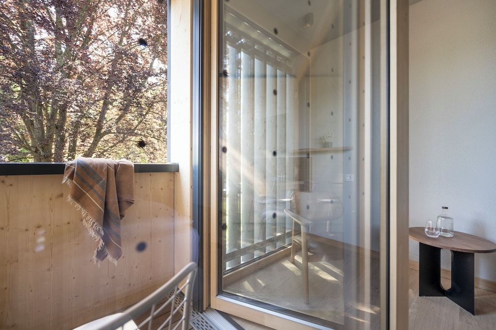 Bild von Hofzimmer mit Ausblick