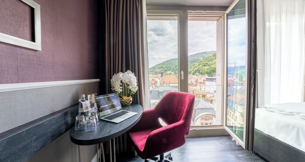Bild von Premium Dreibettzimmer mit Schlossblick