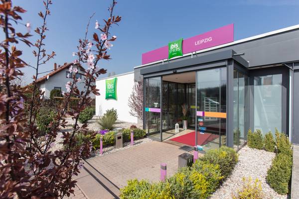 ibis Styles Leipzig - Winter Sale - FRONT