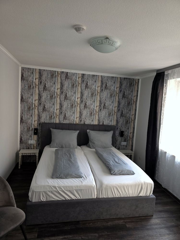 Bild von Basic-Doppel- oder -Zweibettzimmer, 2 Einzelbetten, Nichtraucher