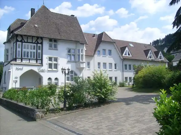 Hotel Restaurant Cordial - Kurzurlaub Special - FRONT