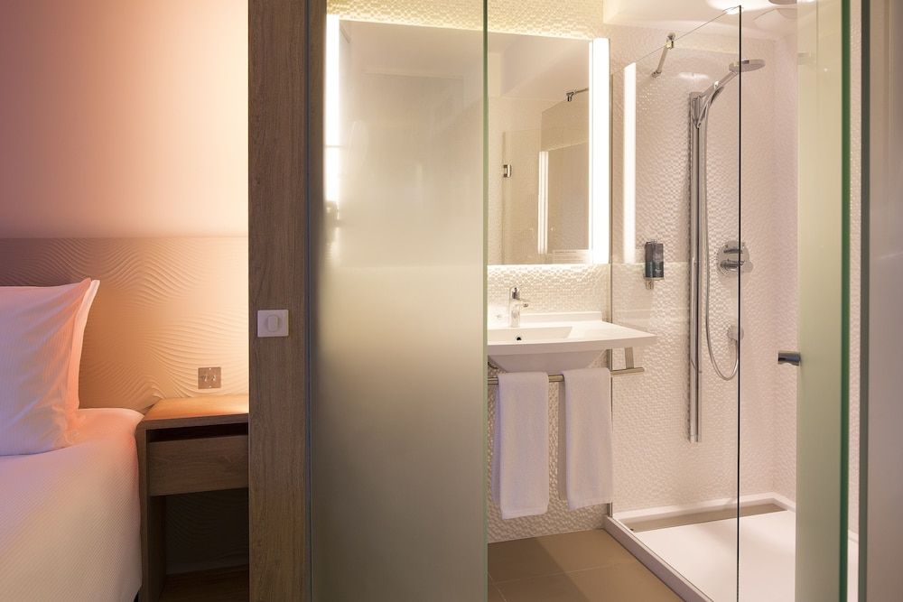 Bild von Standard Room Free WiFi & Pool Access
