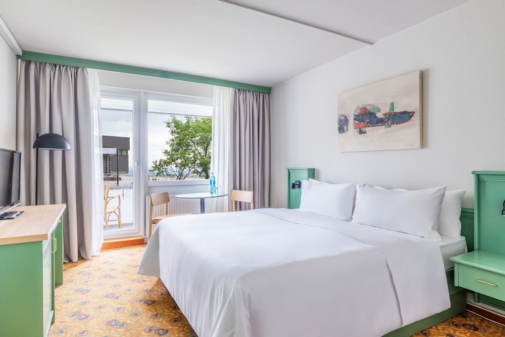 Bild von Standard Doppelzimmer, Balkon - inkl.1x 2 Std. Eintritt ins Erlebnisbad p. P. / Nacht (ohne Sauna)