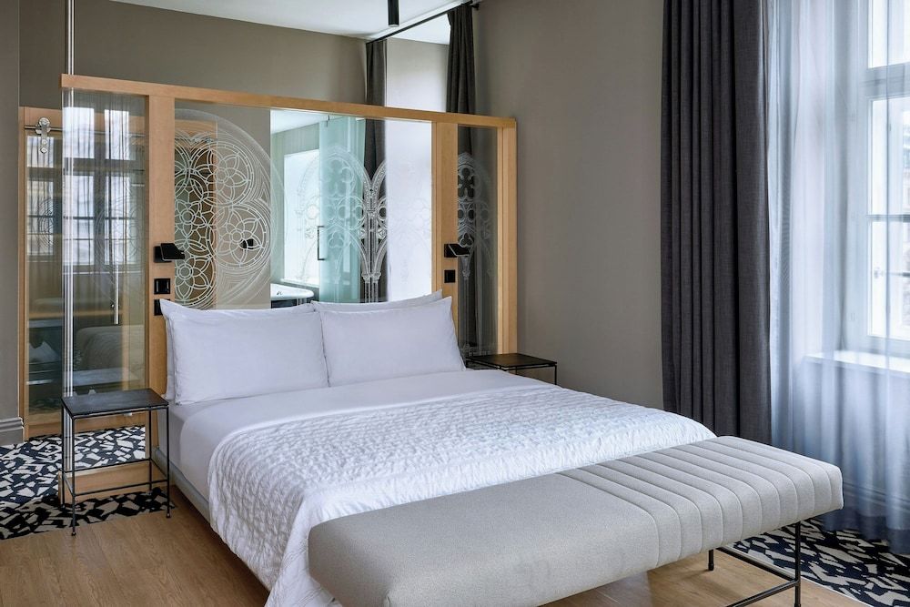 Bild von Zimmer, 1 King-Bett, Eckzimmer
