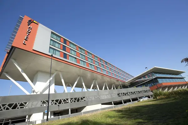 Van der Valk Hotel Veenendaal - Comfort Twin Room, Accessible - GENERAL