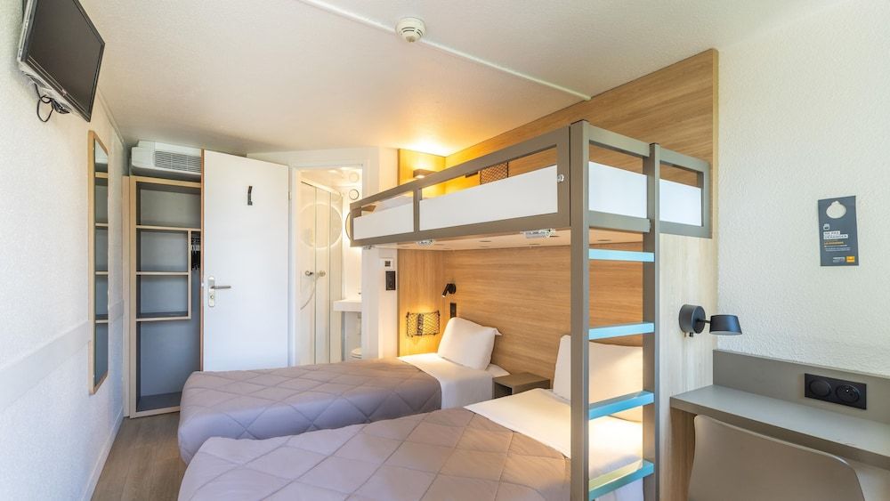 Bild von Standardzimmer, Mehrere Betten