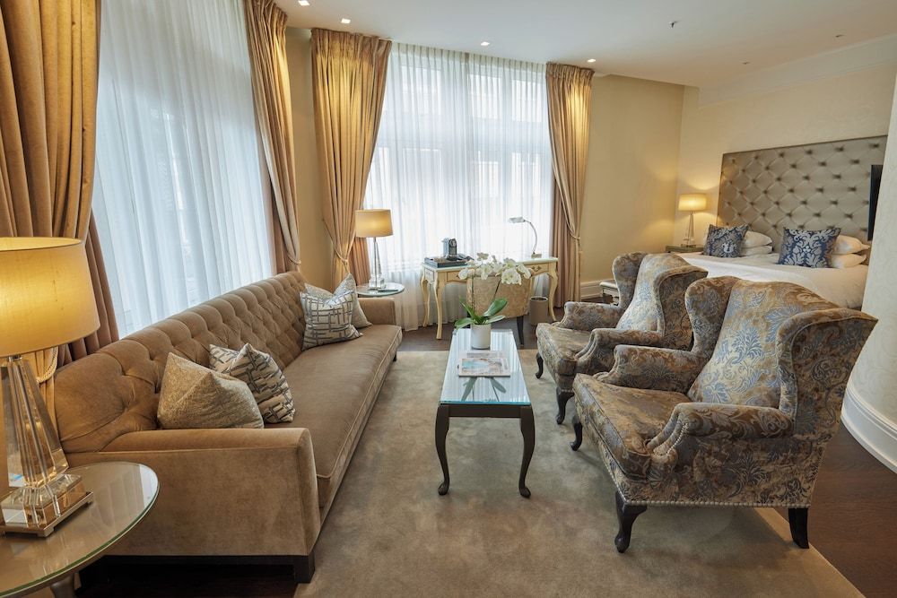 Bild von Junior Suite with Corner Balcony