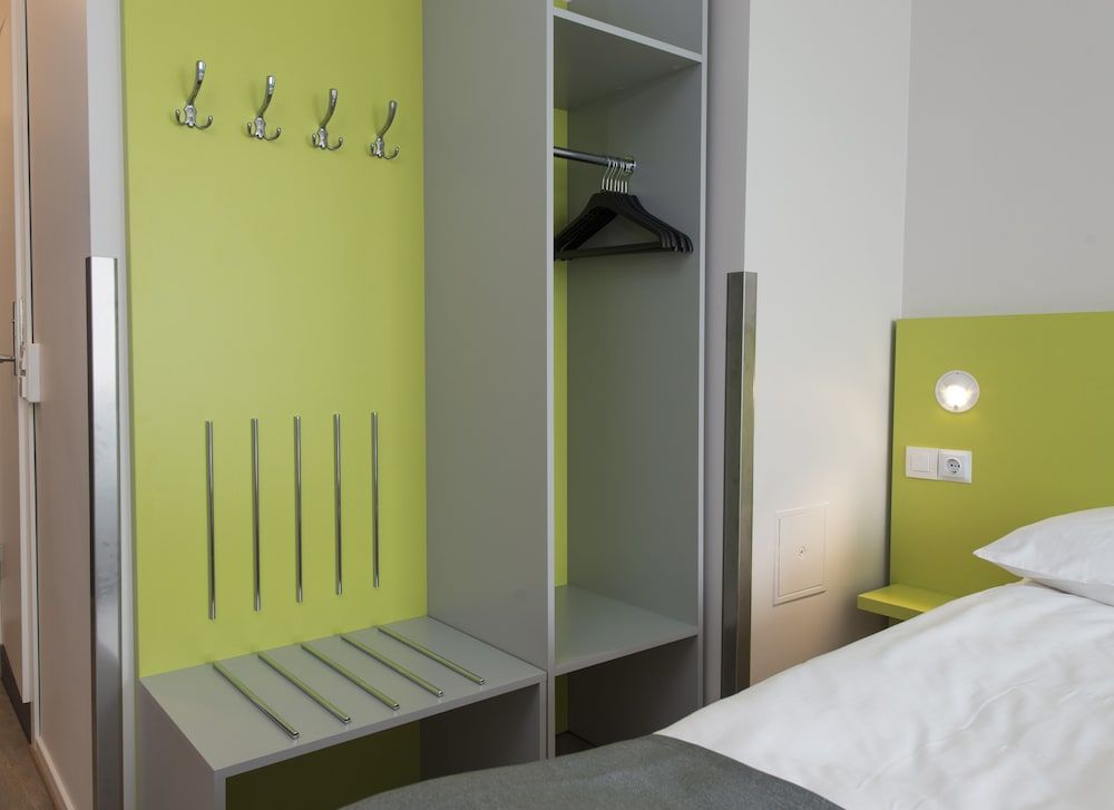 Bild von Standardzimmer, 1 Doppelbett, Nichtraucher (Smaller Room, Small Double Bed 140cm)