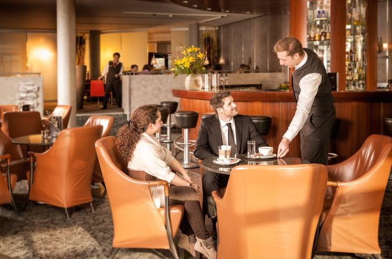 Dorint Hotel An der Kongresshalle Augsburg in Augsburg bei HotelSpecials.de Dorint Hotel An der Kongresshalle Augsburg in Augsburg bei HotelSpecials.de