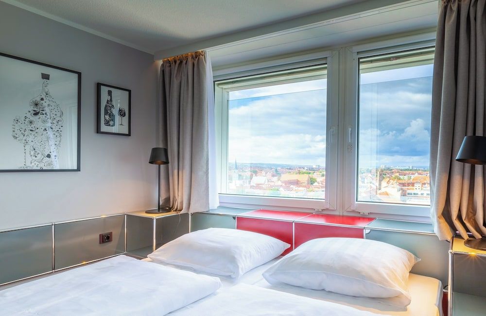 Bild von Dreibettzimmer (Space)