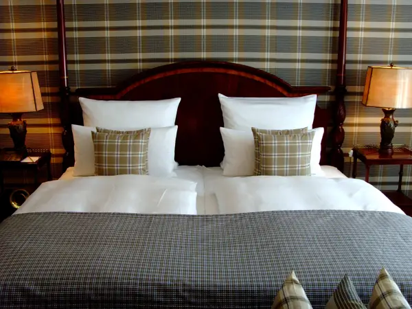 Hotel Windsor - Romantic Escape Special - ROOM