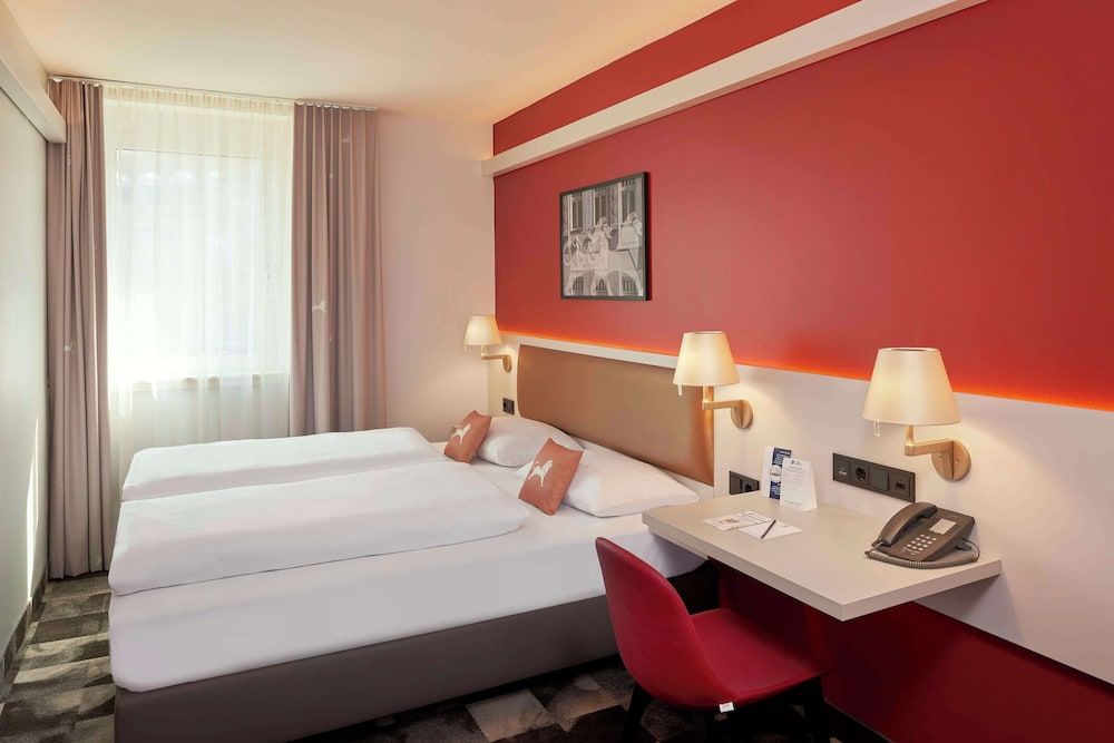 Bild von Standardzimmer, 1 Doppelbett (Straßenlage)